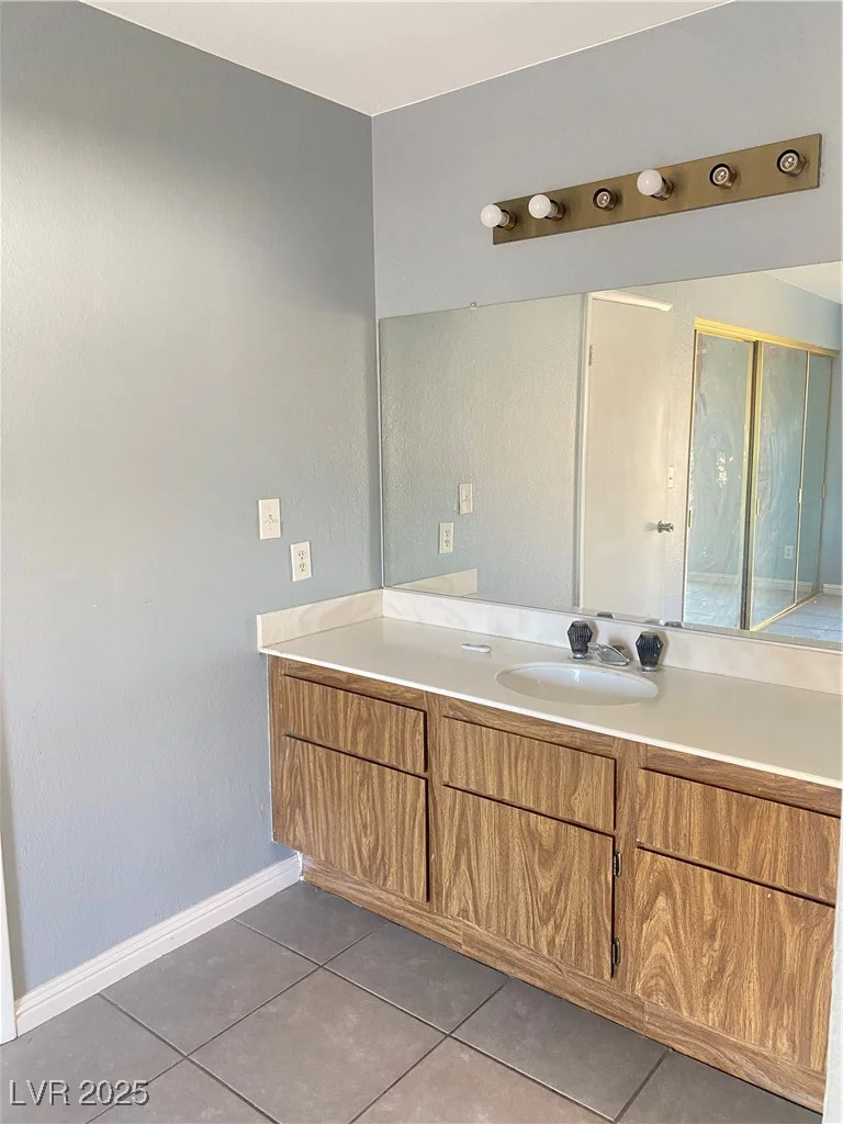 3837 Kellogg, Las Vegas, NV 89115