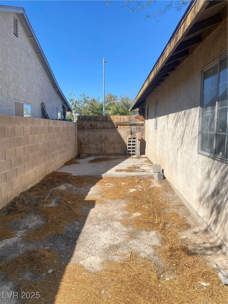 3837 Kellogg, Las Vegas, NV 89115