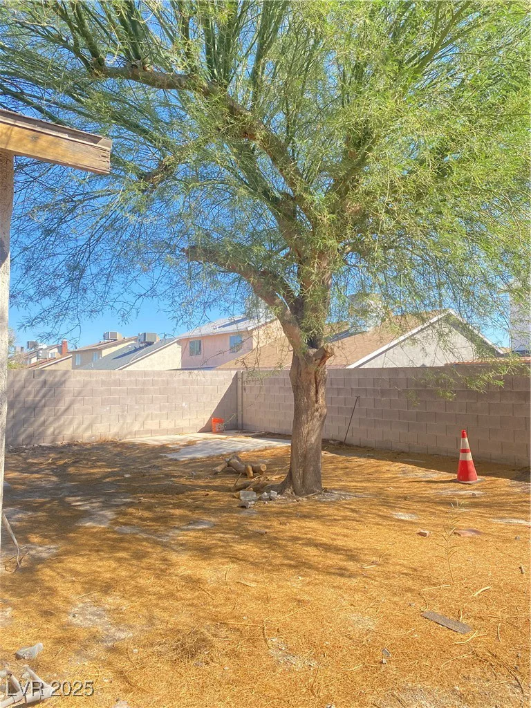 3837 Kellogg, Las Vegas, NV 89115