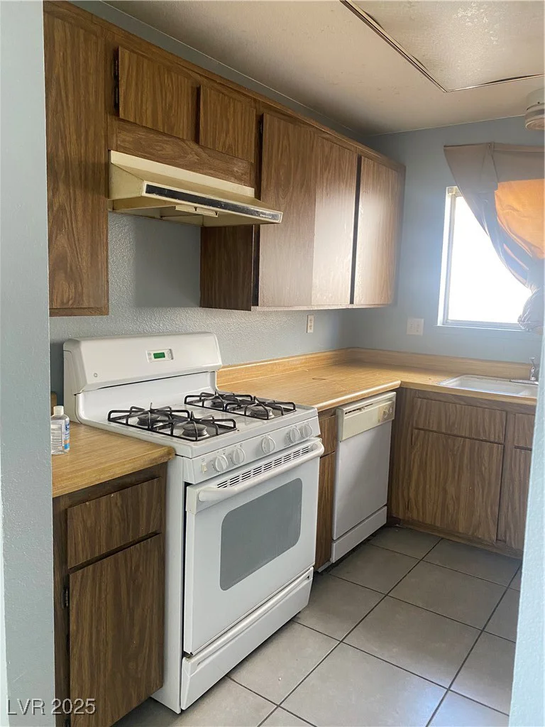 3837 Kellogg, Las Vegas, NV 89115