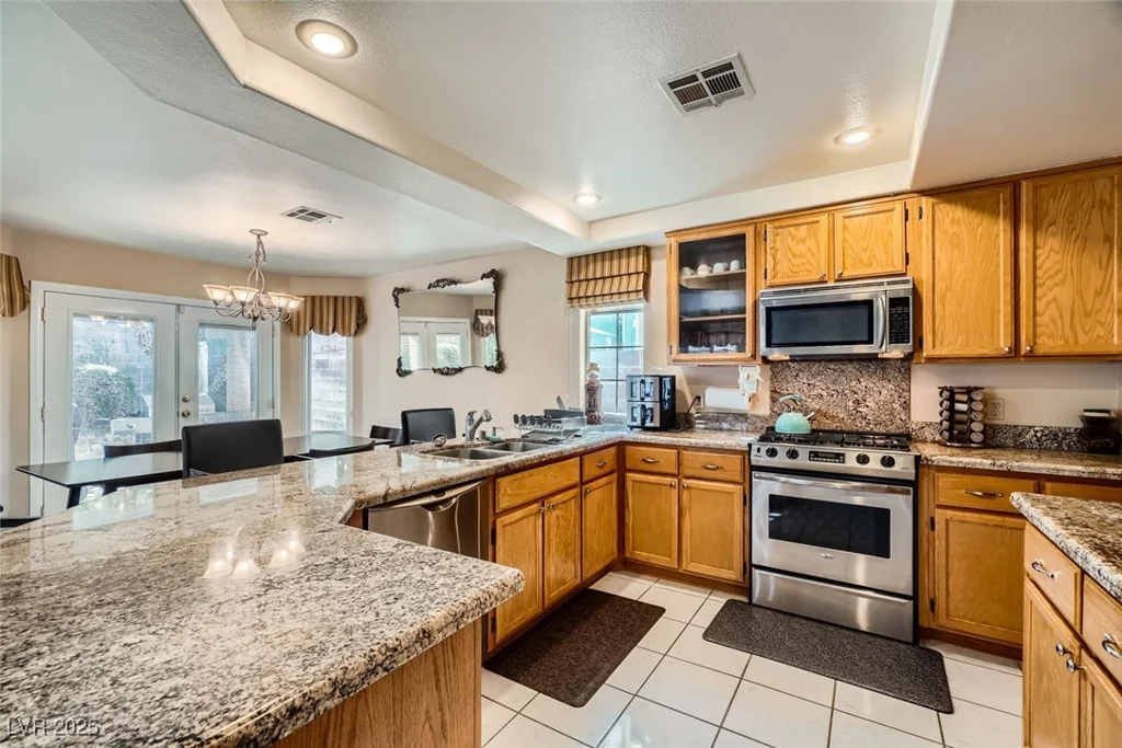 8225 Bermuda Beach, Las Vegas, NV 89128