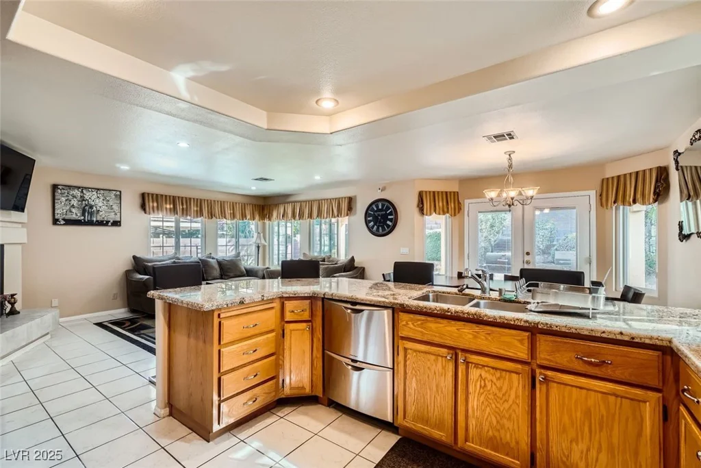 8225 Bermuda Beach, Las Vegas, NV 89128