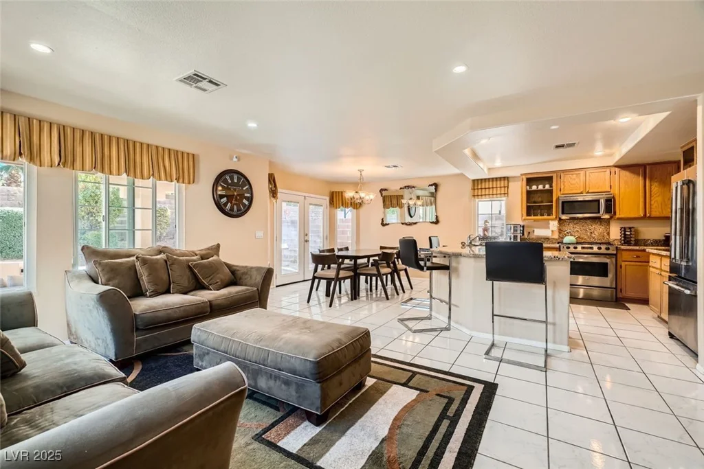 8225 Bermuda Beach, Las Vegas, NV 89128