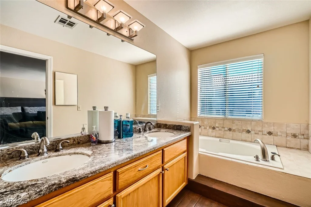 8225 Bermuda Beach, Las Vegas, NV 89128