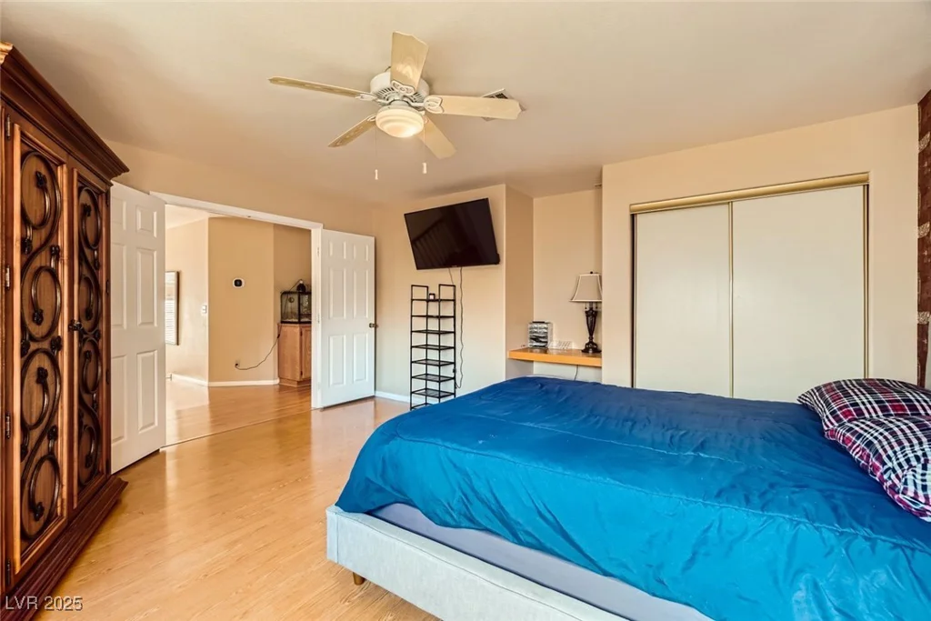 8225 Bermuda Beach, Las Vegas, NV 89128