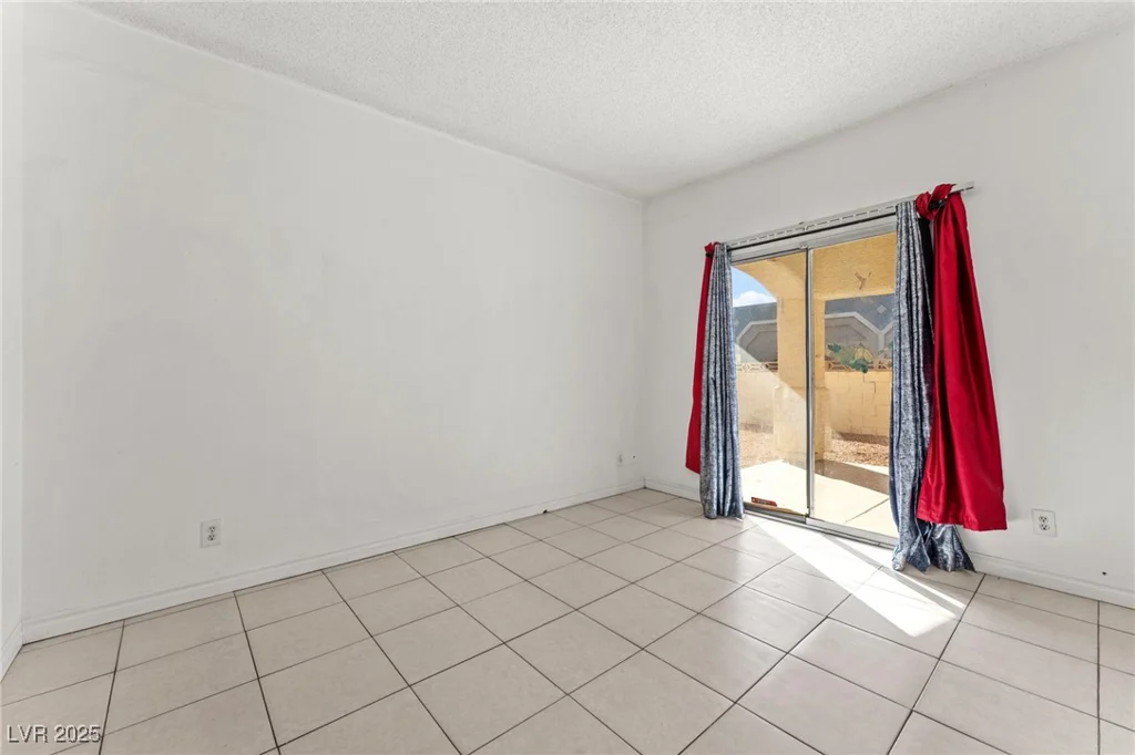 6673 Silver Penny, Las Vegas, NV 89108