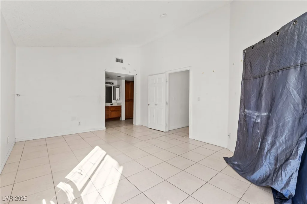 6673 Silver Penny, Las Vegas, NV 89108