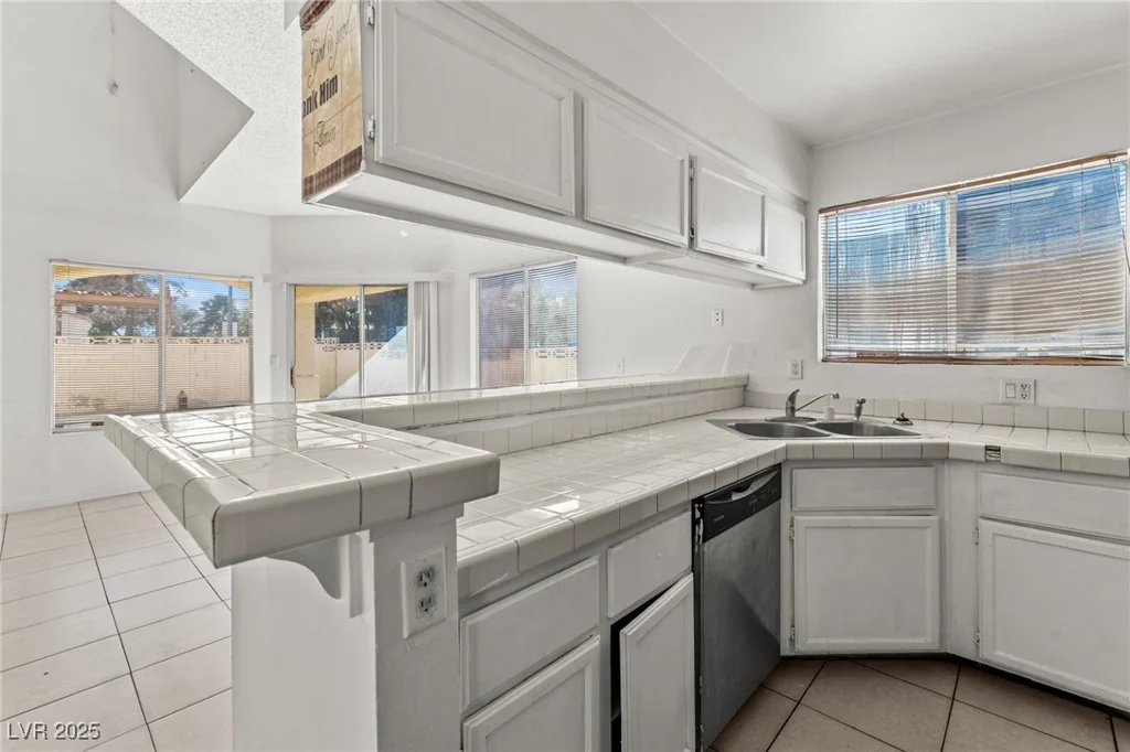 6673 Silver Penny, Las Vegas, NV 89108