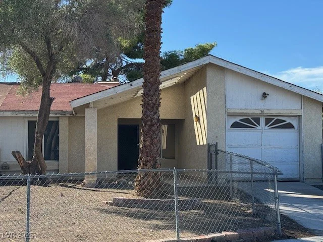 30 Traci, Las Vegas, NV 89110