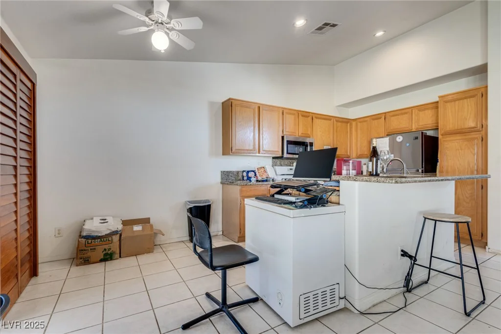 1705 Night Shadow, North Las Vegas, NV 89031