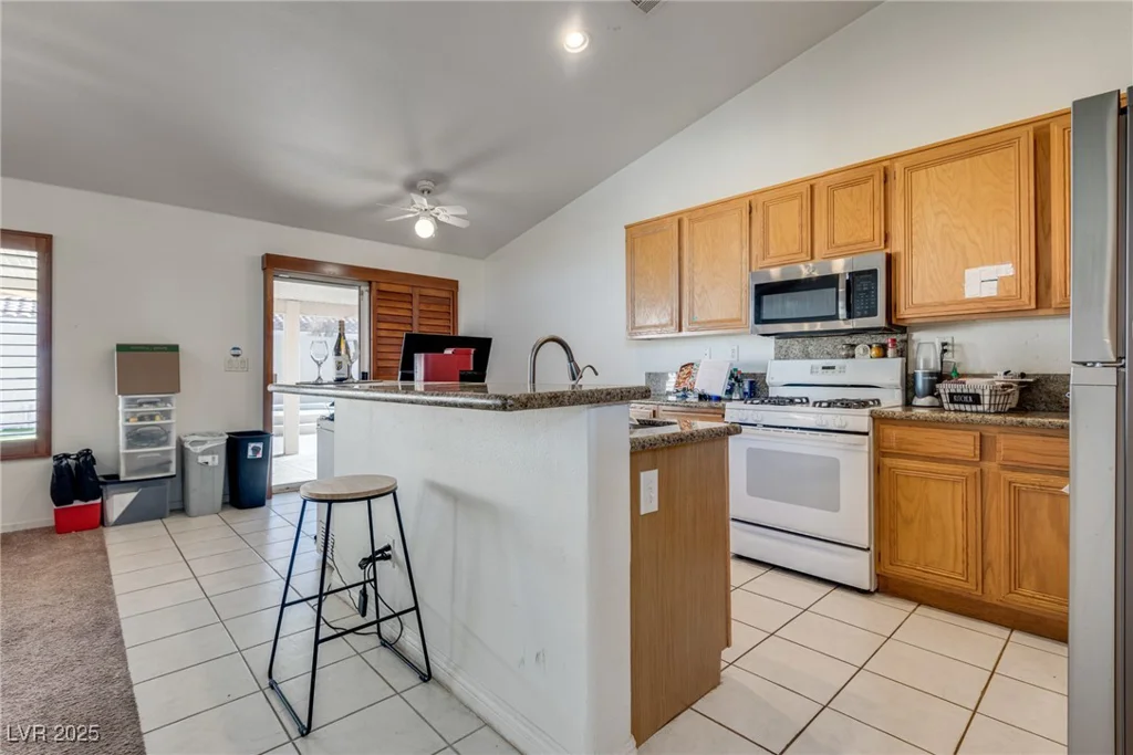 1705 Night Shadow, North Las Vegas, NV 89031
