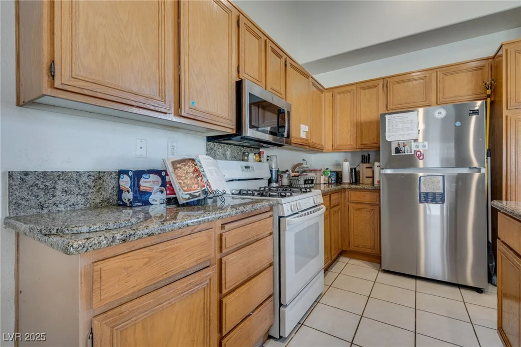 1705 Night Shadow, North Las Vegas, NV 89031