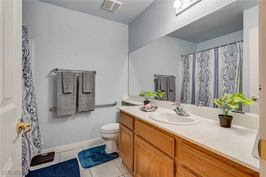 1705 Night Shadow, North Las Vegas, NV 89031