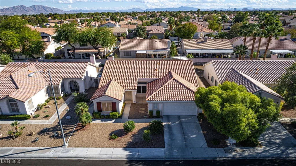 1705 Night Shadow, North Las Vegas, NV 89031