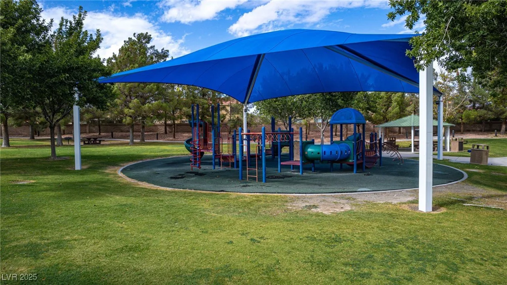 1705 Night Shadow, North Las Vegas, NV 89031