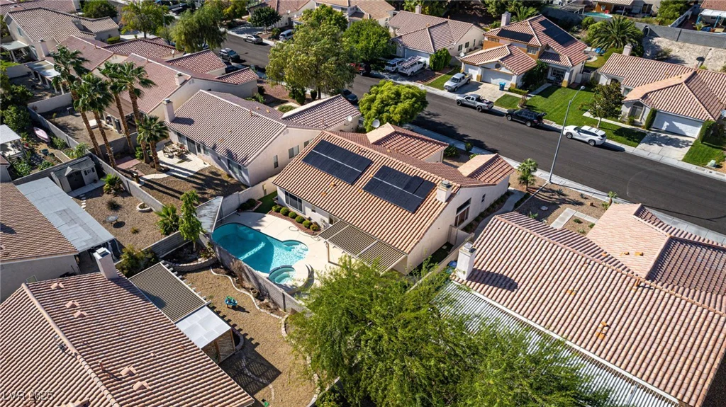 1705 Night Shadow, North Las Vegas, NV 89031