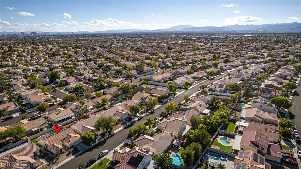 1705 Night Shadow, North Las Vegas, NV 89031