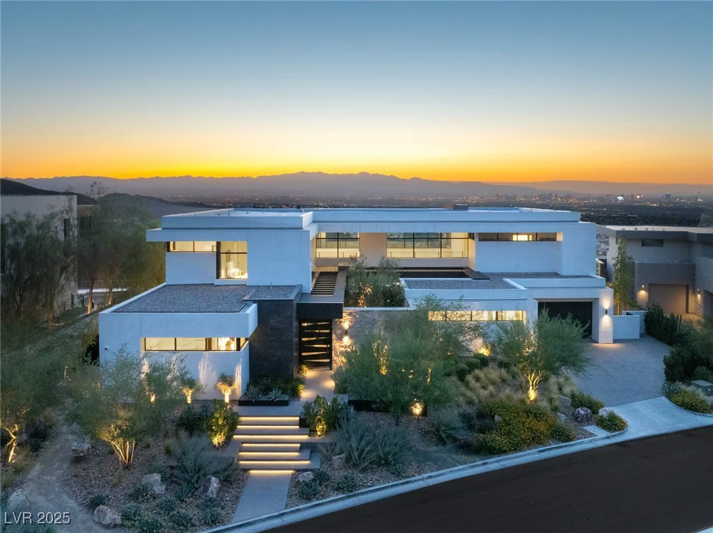 9 Boulderback, Henderson, NV 89012