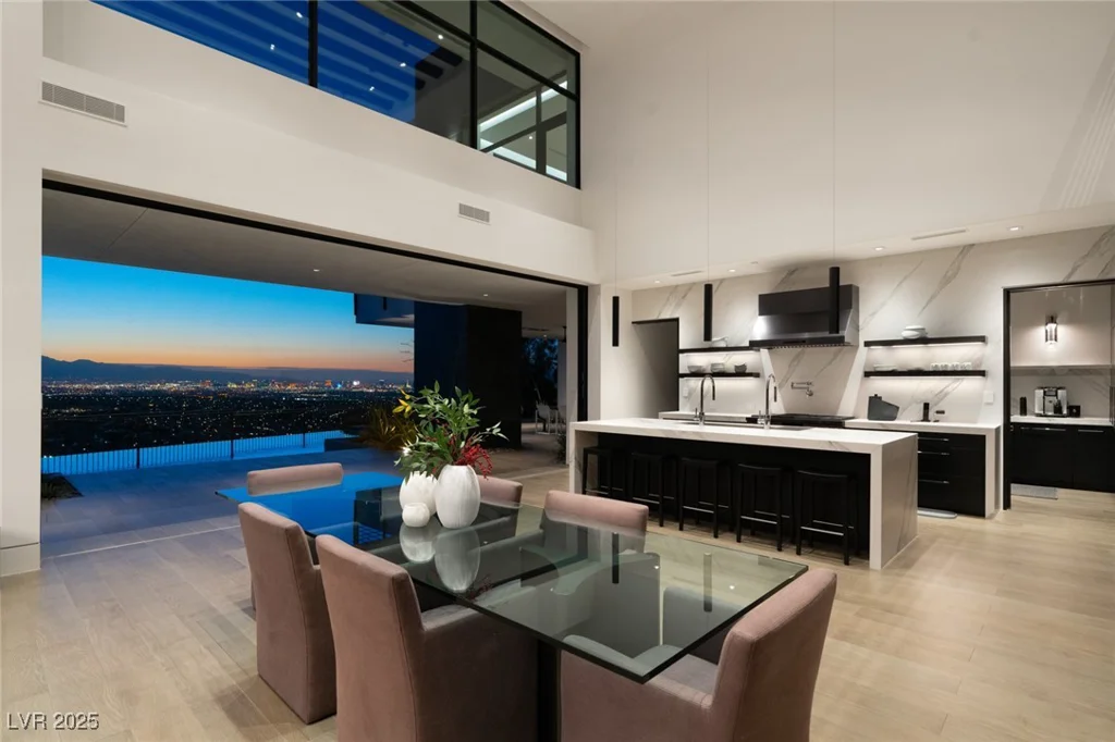 9 Boulderback, Henderson, NV 89012