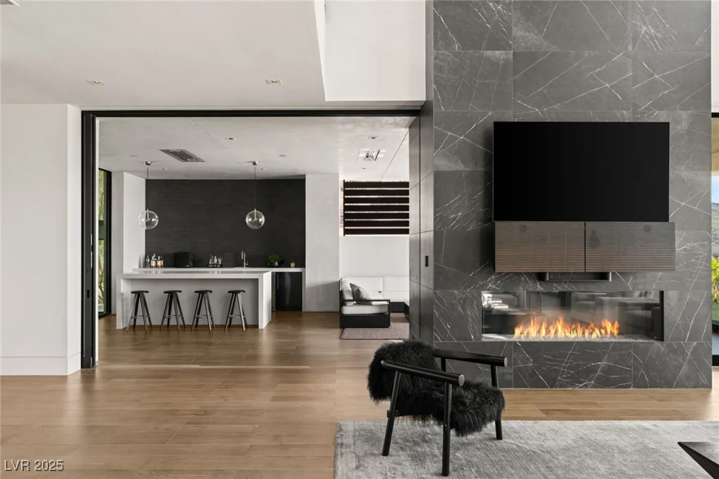 9 Boulderback, Henderson, NV 89012