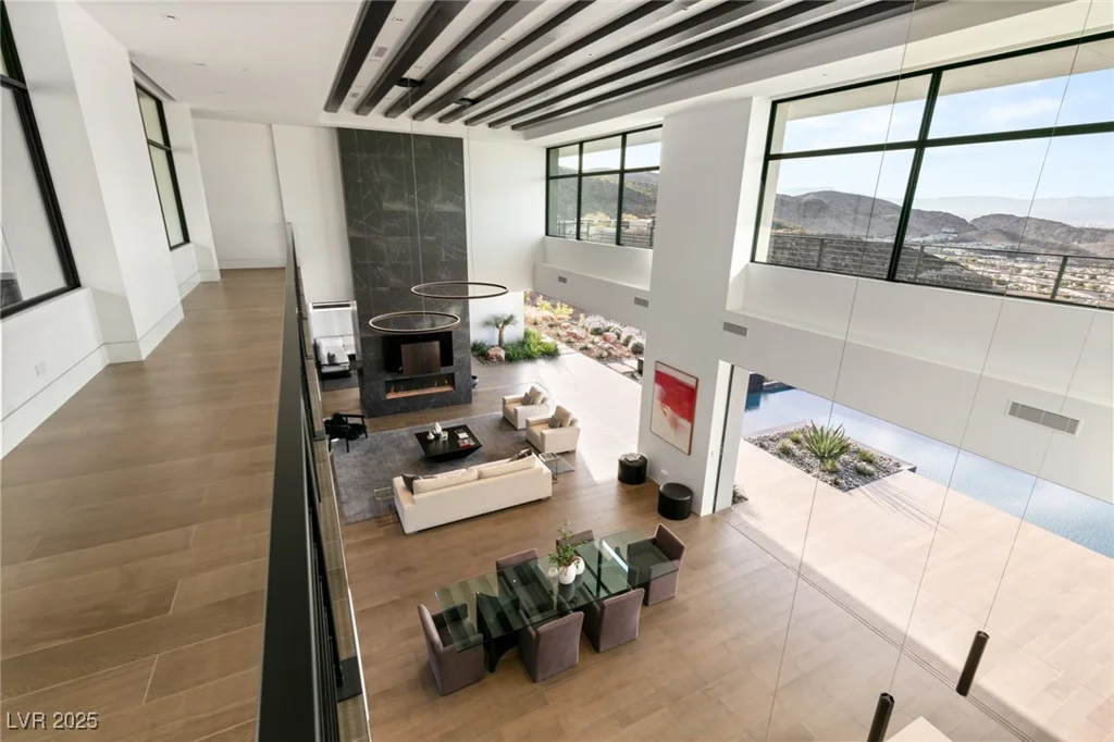 9 Boulderback, Henderson, NV 89012