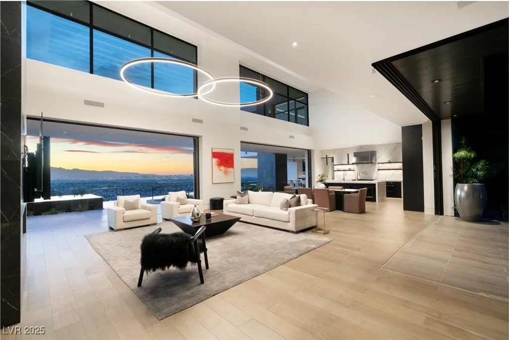 9 Boulderback, Henderson, NV 89012