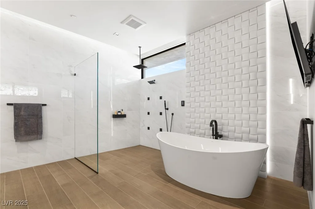 9 Boulderback, Henderson, NV 89012