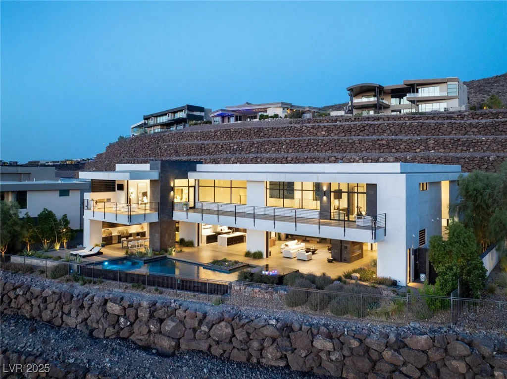 9 Boulderback, Henderson, NV 89012