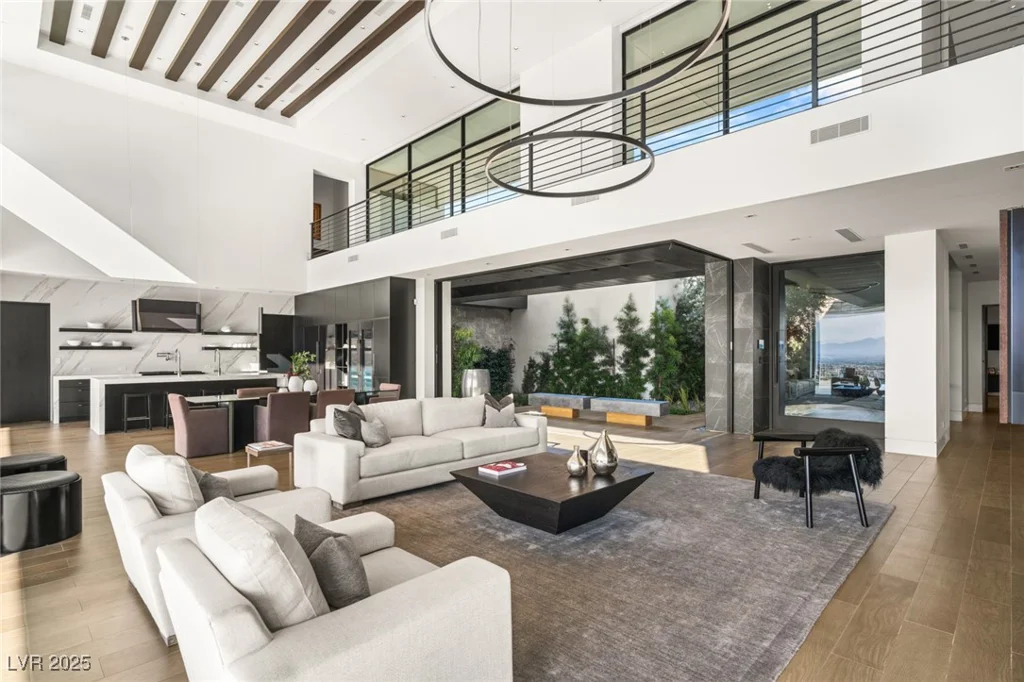 9 Boulderback, Henderson, NV 89012
