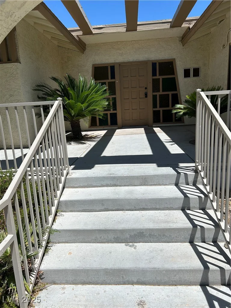 1454 Elizabeth, Las Vegas, NV 89119
