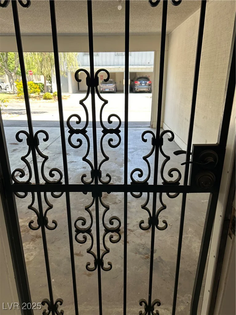 1454 Elizabeth, Las Vegas, NV 89119