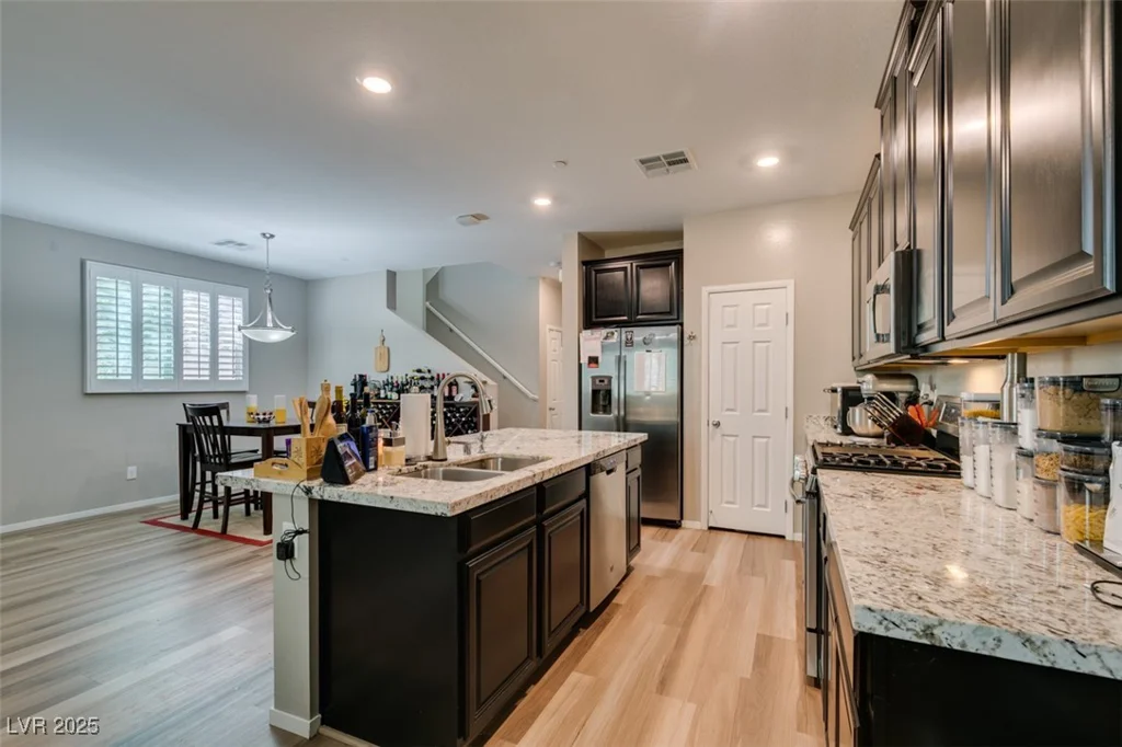 6472 Centennial Skies, North Las Vegas, NV 89086