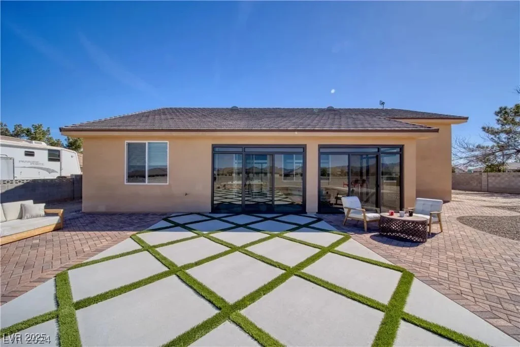 6440 Montclair, Pahrump, NV 89061