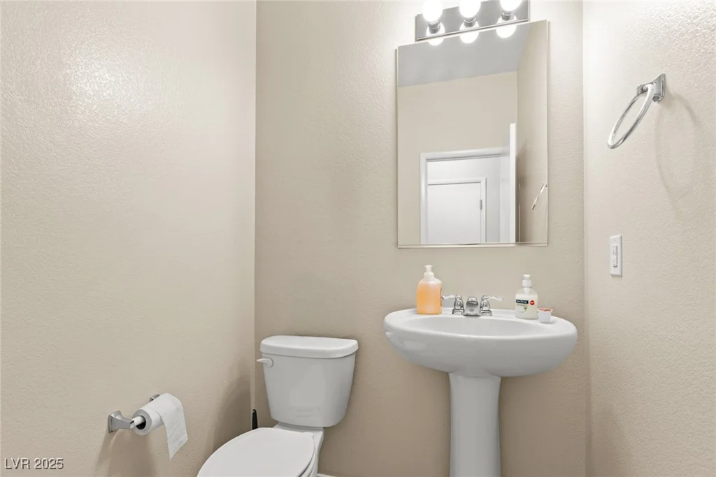 7324 Halo Falls, North Las Vegas, NV 89084
