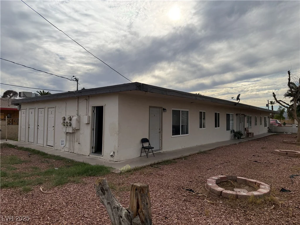 2252 Ellis, North Las Vegas, NV 89030