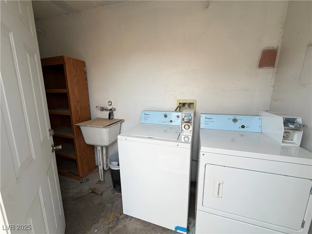 2252 Ellis, North Las Vegas, NV 89030