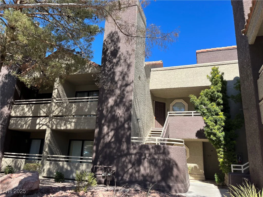 5024 Rainbow, Las Vegas, NV 89118