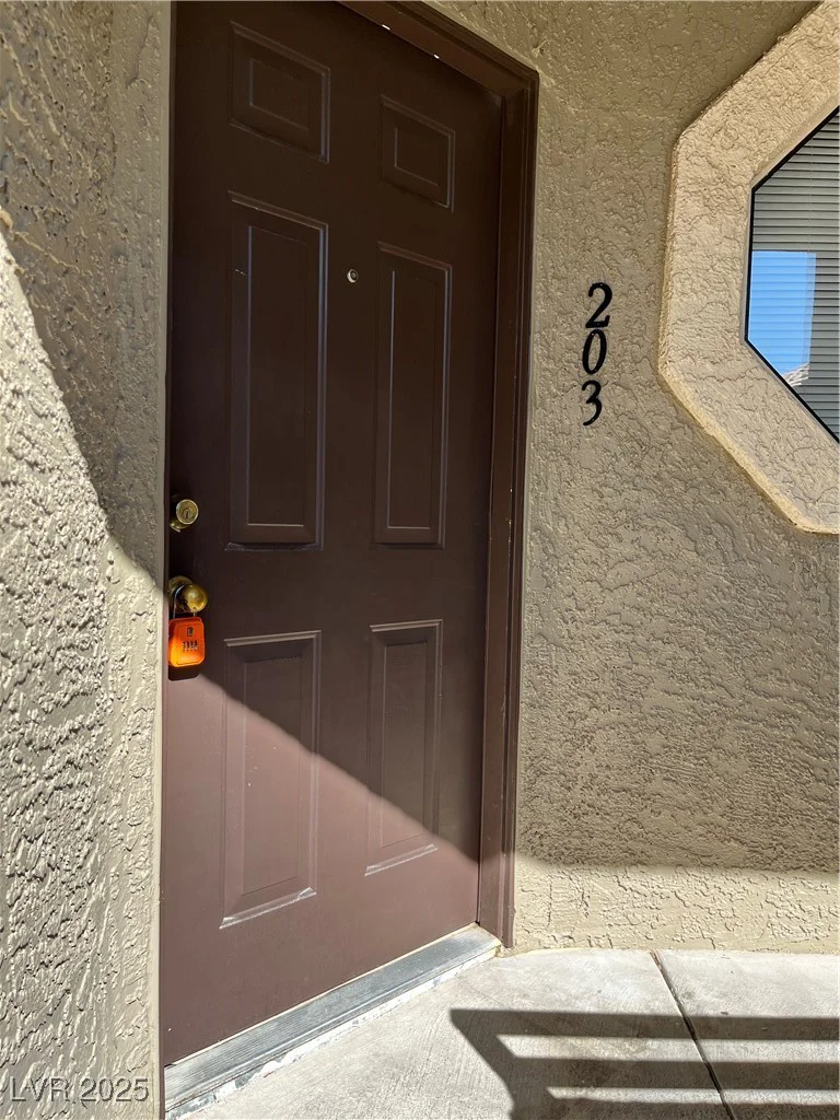 5024 Rainbow, Las Vegas, NV 89118