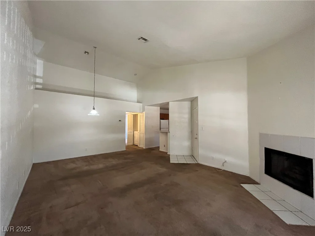 5024 Rainbow, Las Vegas, NV 89118