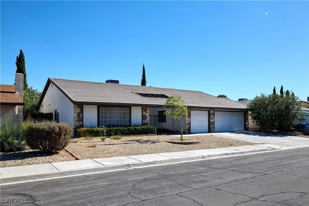 3212 Moonflower, Las Vegas, NV 89146