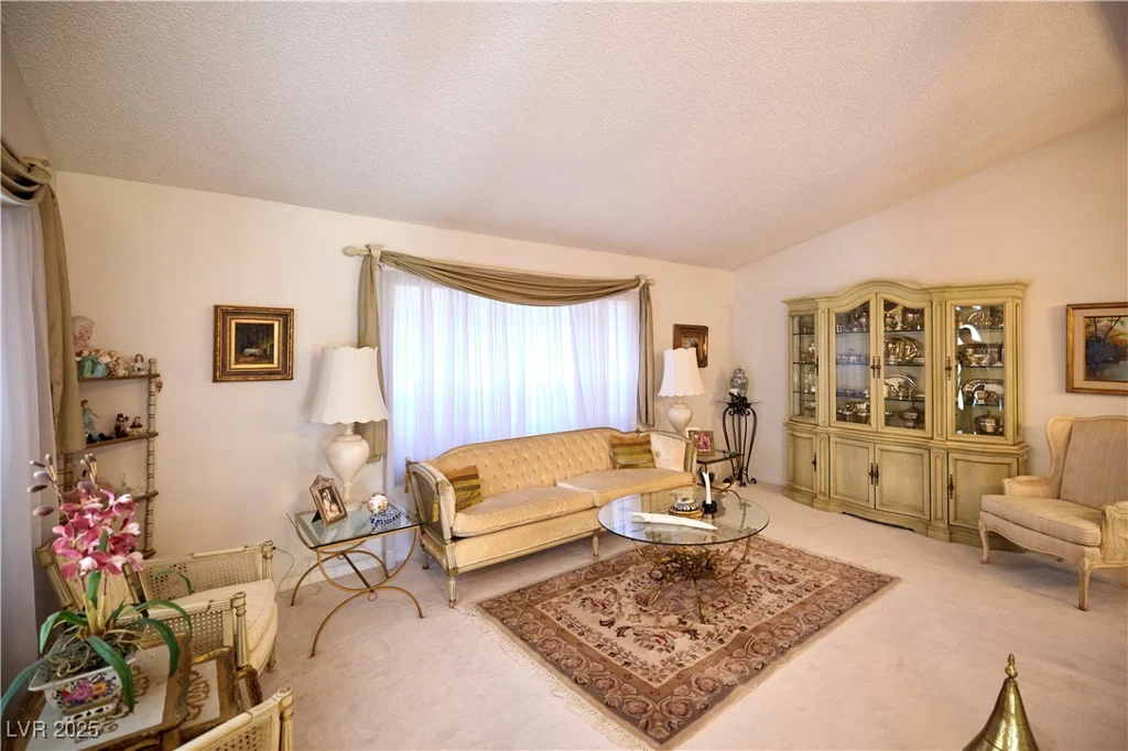 3212 Moonflower, Las Vegas, NV 89146