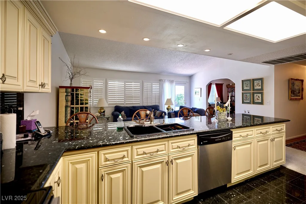3212 Moonflower, Las Vegas, NV 89146