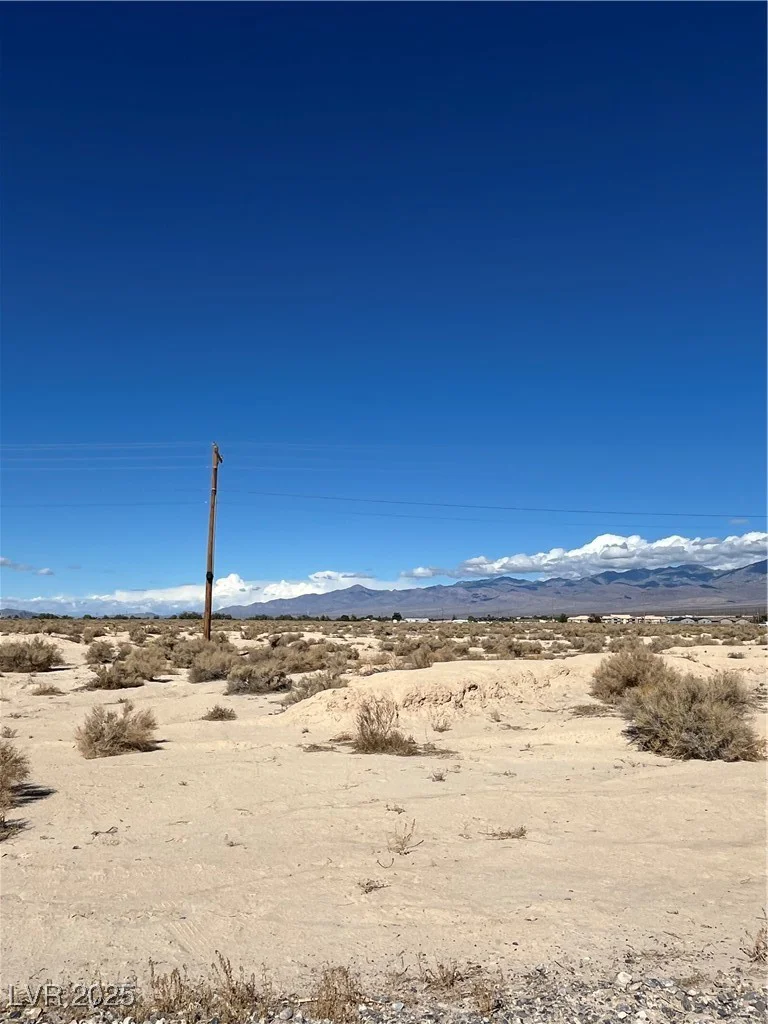 1720 Idaho, Pahrump, NV 89048