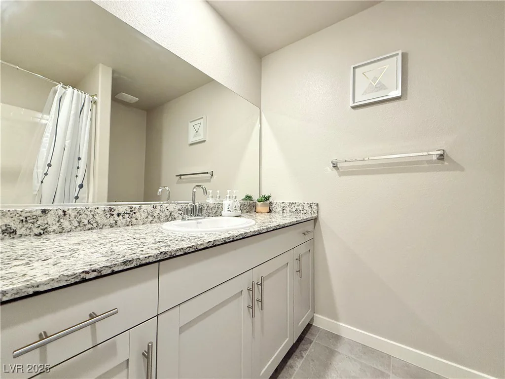 7842 Pink Opal, Las Vegas, NV 89113