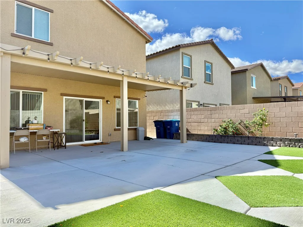 7842 Pink Opal, Las Vegas, NV 89113