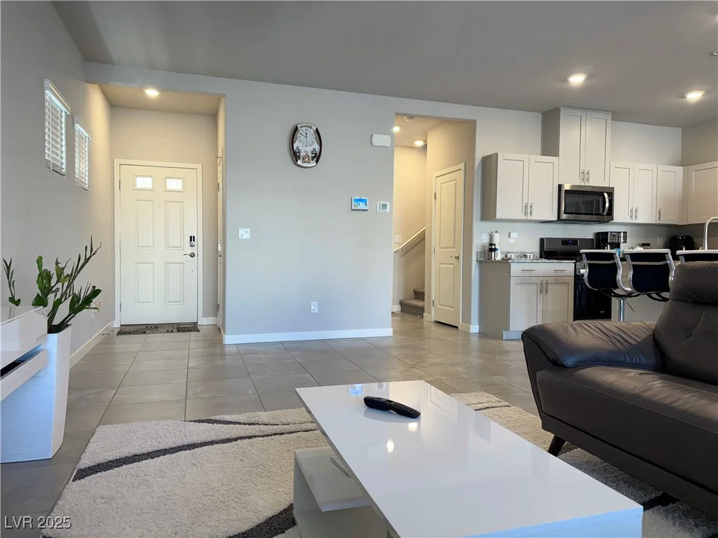 7842 Pink Opal, Las Vegas, NV 89113