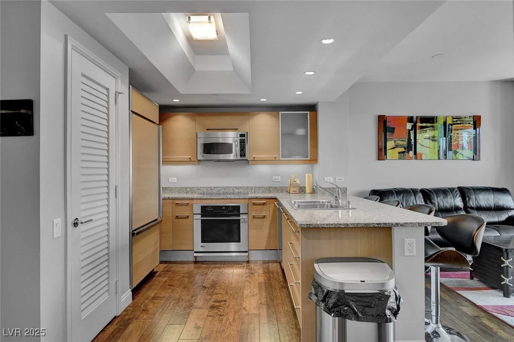 322 Karen, Las Vegas, NV 89109