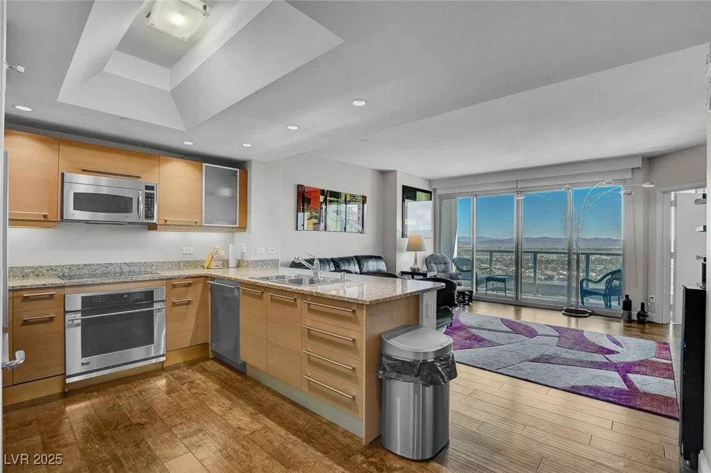 322 Karen, Las Vegas, NV 89109