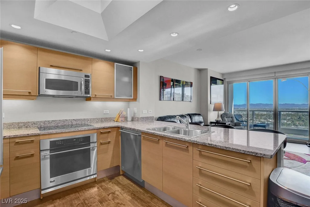 322 Karen, Las Vegas, NV 89109