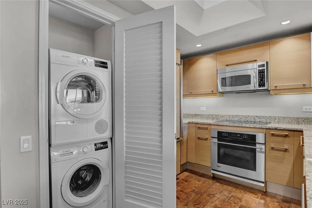 322 Karen, Las Vegas, NV 89109